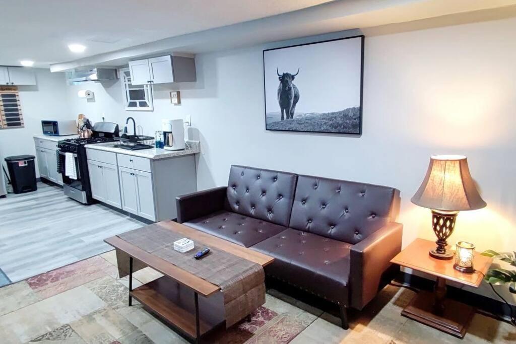 Spacious Suite Close To Downtown Indy/ King Bed Indianapolis Dış mekan fotoğraf