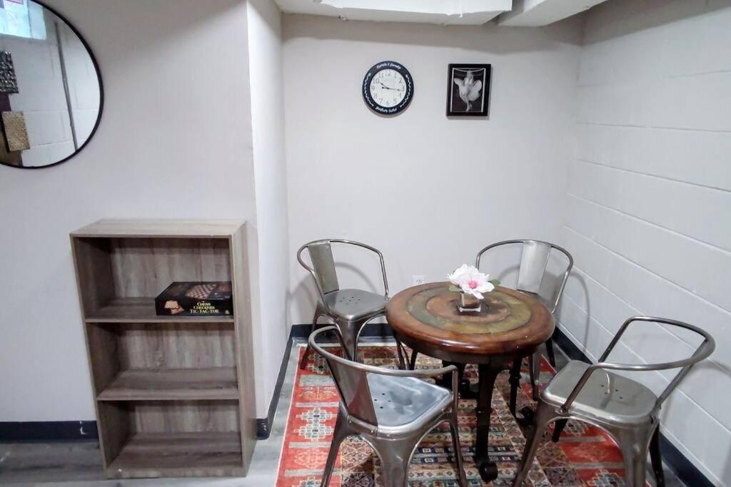 Spacious Suite Close To Downtown Indy/ King Bed Indianapolis Dış mekan fotoğraf